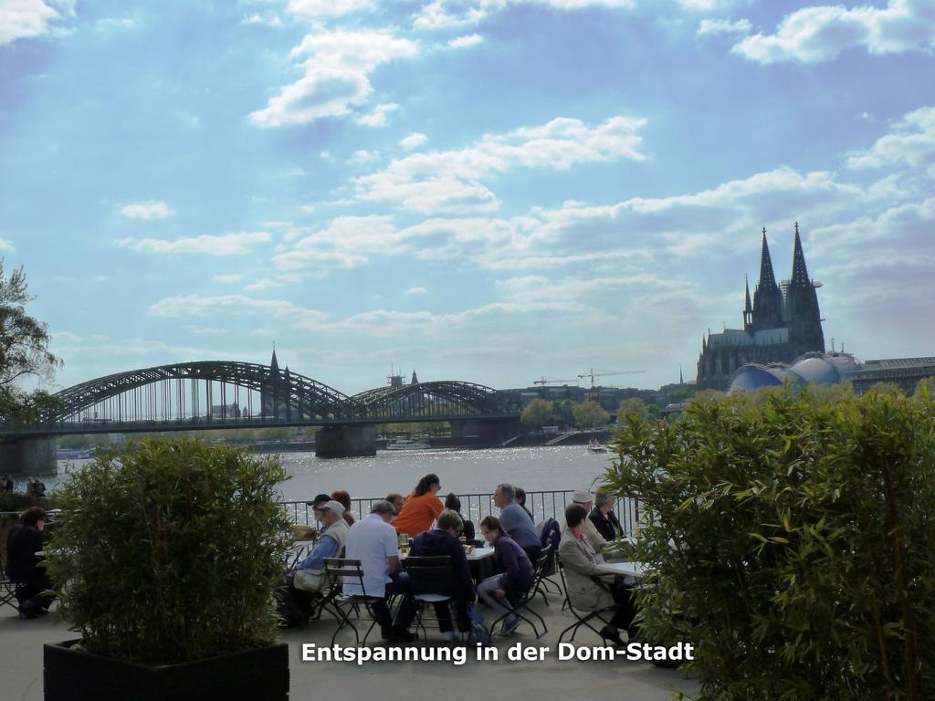 Airport Hotel Karsten Cologne Extérieur photo