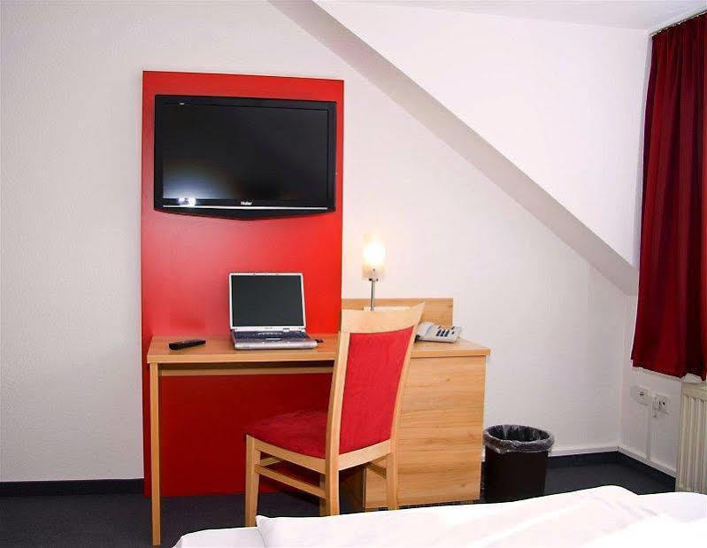 Airport Hotel Karsten Cologne Extérieur photo